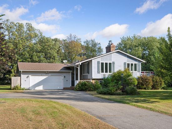 21922 Oak Heights Cir, Cold Spring, MN 56320