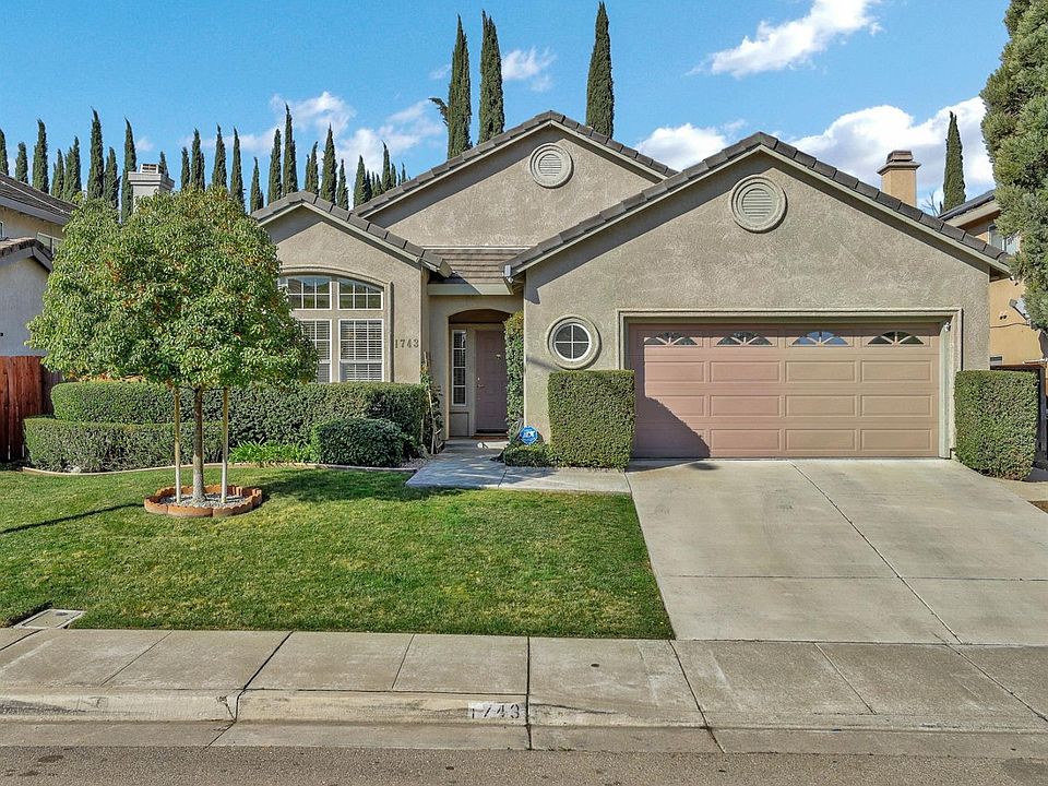 1st image of 1743 Egret Dr