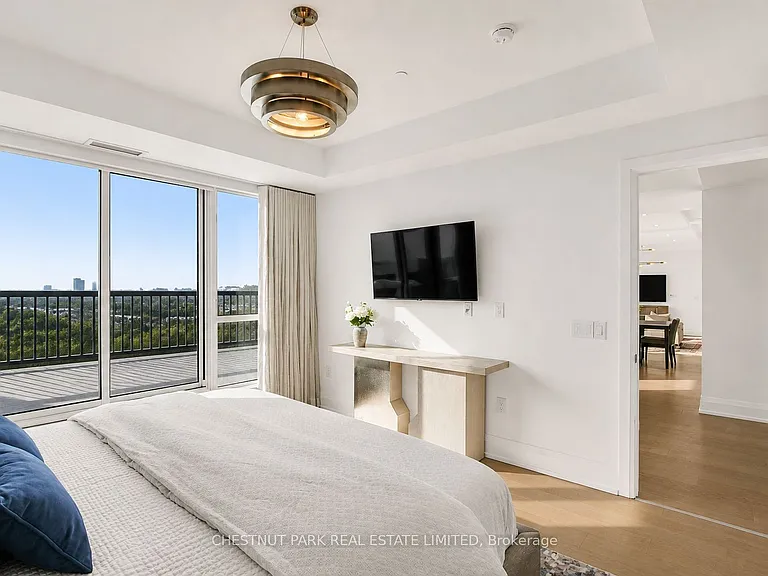 1700 Avenue Rd #Penthouse 706 — Photo 24