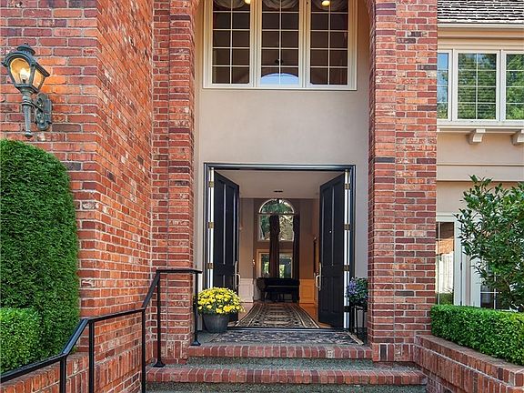 2nd image of 5311 Gran Paradiso Pl NW