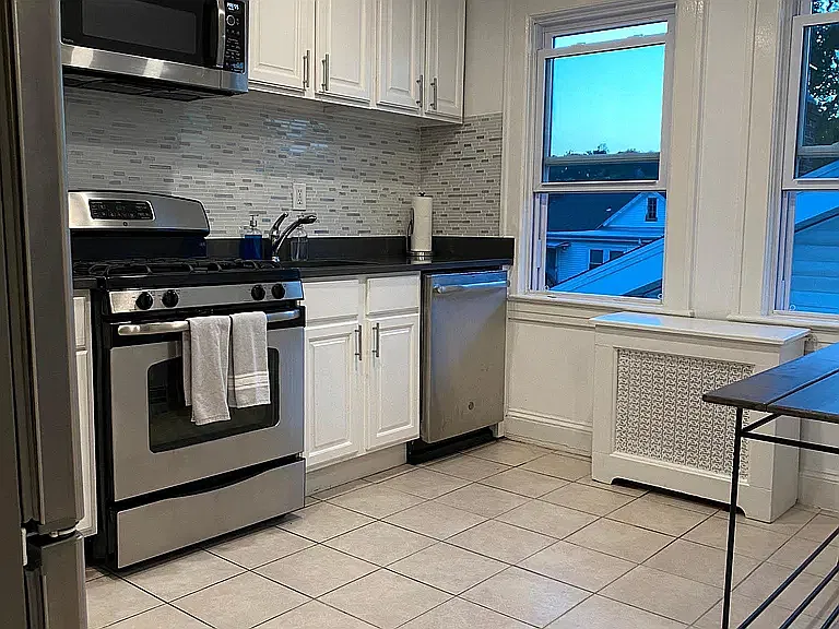 2 bed, 1806 sqft, $2,900 — Photo 1