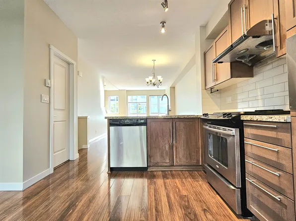 1125 Kensal Pl #97, Coquitlam, BC V3B 0G3