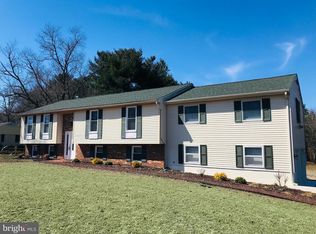 9061 Riverside Dr, Seaford, DE 19973