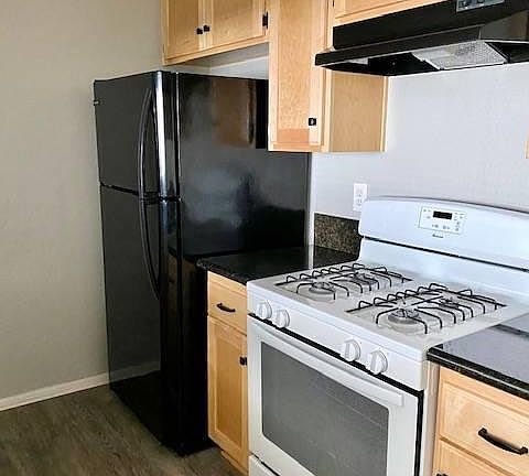 2nd image of 374 Shults St #213