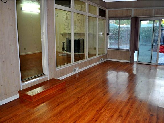 3rd image of 690 Clara Vista Ave