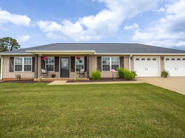 444 Bailey Rd, Weaver, AL 36277