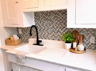 123 Cottage St FLOOR 2, Pawtucket, RI 02860