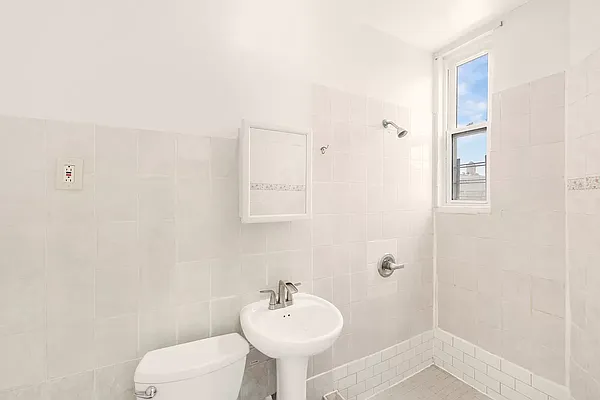 Rented by Compass | media 30