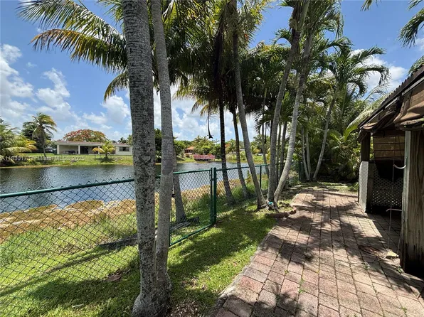 13250 SW 67th St, Miami, FL 33183