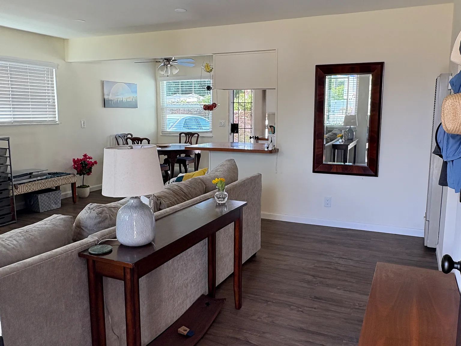 2 bed, 800 sqft, $2,900 — Photo 3