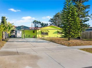 1303 Ridge St SE, Naples, FL 34103