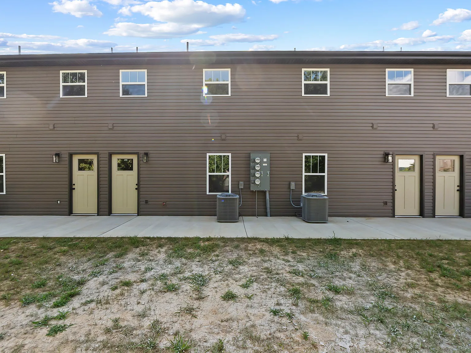 2 bed, 1152 sqft, $1,300 — Photo 4
