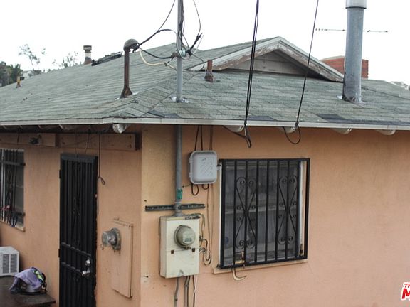 5th image of 4901 Druid St