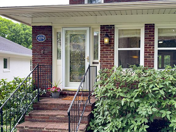 5th image of 1859 Yale Dr