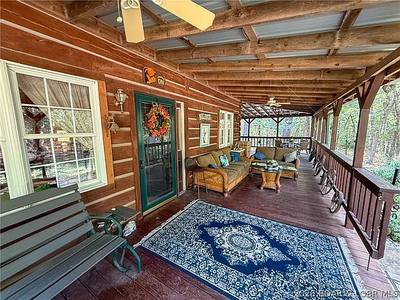 3rd image of 10090 Barn Rd