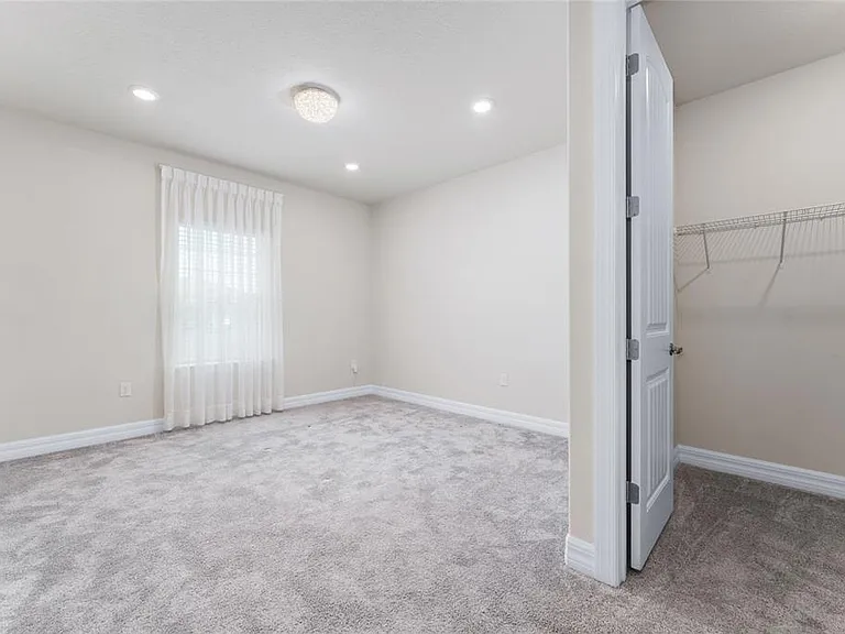 9242 Hanging Vine Ct — Photo 35