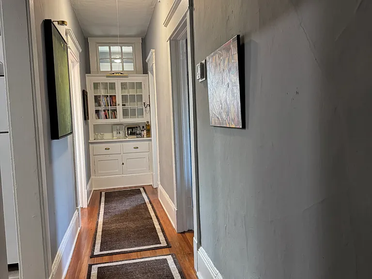 160-164 4th St NE #1 — Photo 10