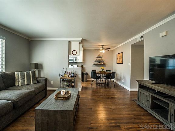 4th image of 4745 W Mountain View Dr Unit 4