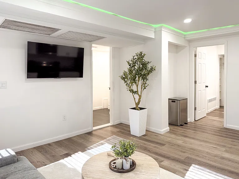 243 Lincoln Ave #1 — Photo 16