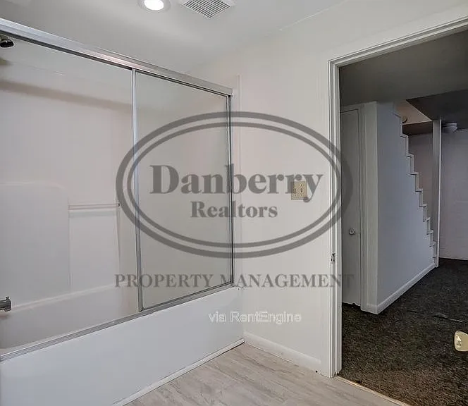 1115 Secor Rd — Photo 33