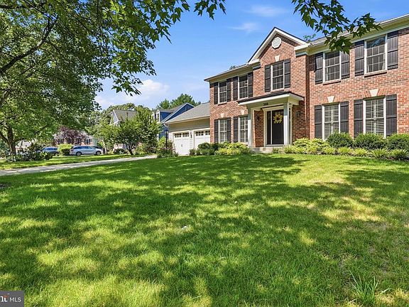 2nd image of 348 Butternut Ct