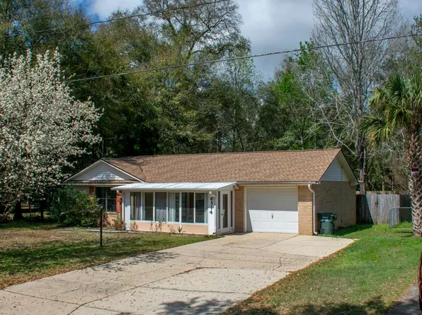 6514 Oakcrest Rd, Milton, FL 32570