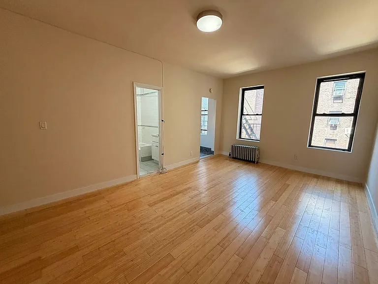 118-80 Metropolitan Ave #4EX — Photo 2