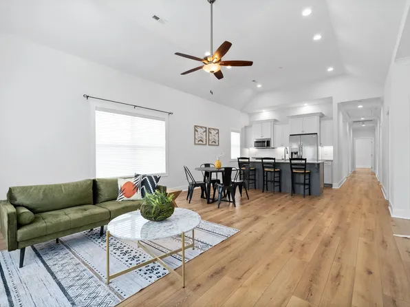 665 Centre St, Pleasant View, TN 37146