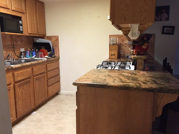 2nd image of 10427-10429 El Mercado Dr