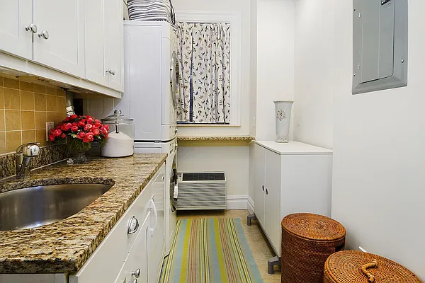 Sold by Corcoran | media 29