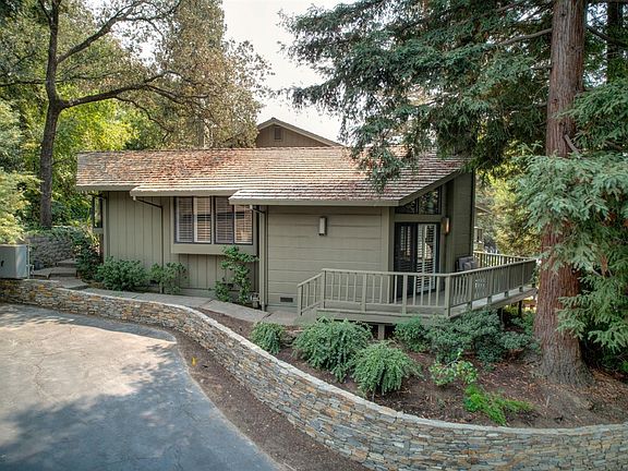 5th image of 24 Quail Point Pl