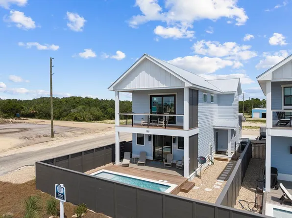 163 W Gulf Beach Dr, Eastpoint, FL 32328