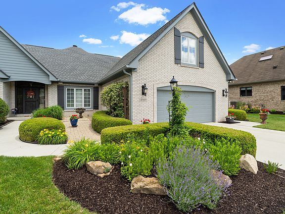 3rd image of 8707 Vintner Ct