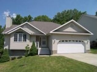 2064 Pinecrest Dr, Morgantown, WV 26505