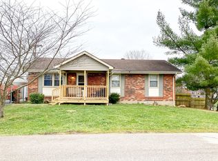 800 Ellen Ave, Mount Sterling, KY 40353
