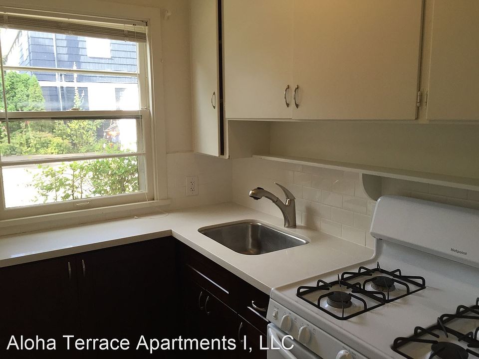 1st image of 913 10th Ave E #B