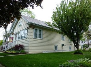 7715 Wilcox St, Forest Park, IL 60130