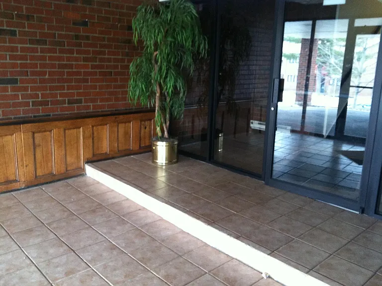 44 Grafton St #C3 — Photo 17