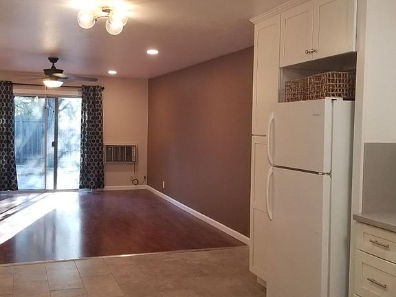 5th image of 863 Palomino Dr APT B