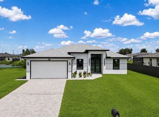 29 NE 5th Terrace Cpe, Coral, FL 33909