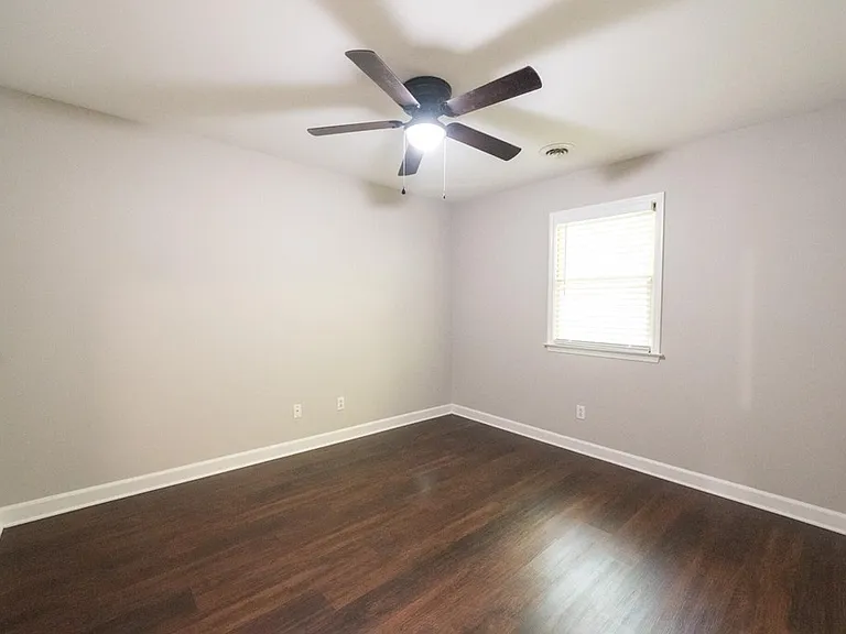 315 McBrien Rd — Photo 10