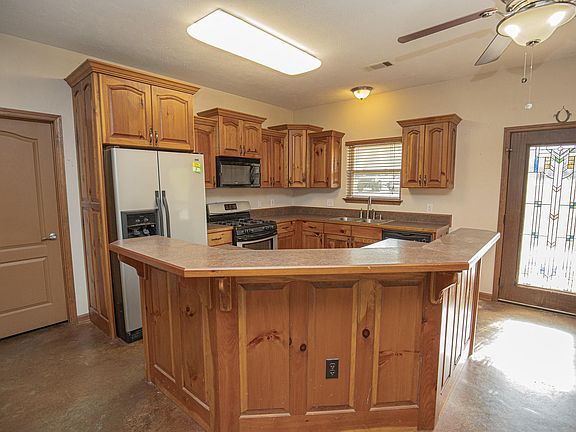 5th image of 2300 Lorance Dr