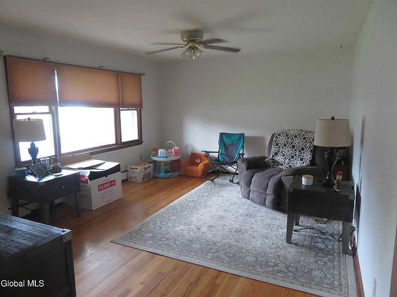 5th image of 20 Ledgewood Drive