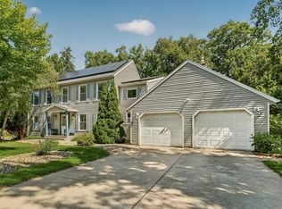 1408 Woodland Dr SW, Rochester, MN 55902