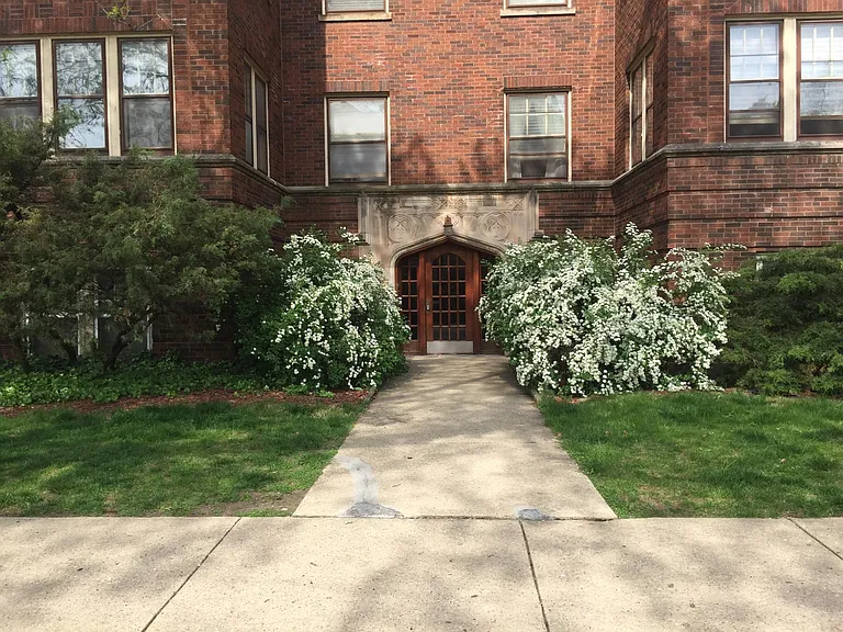4502 N Hermitage Ave — Photo 9