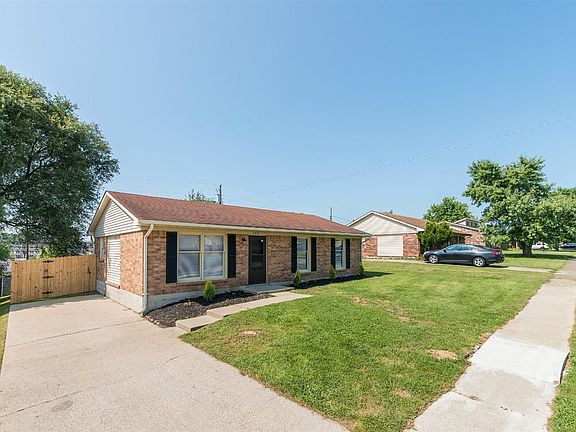 3rd image of 202 Madison Hills Blvd