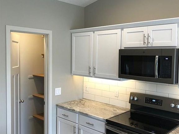 5th image of 1328 Olivia Dr