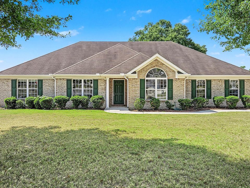 1st image of 21526 Silver Oaks Cir