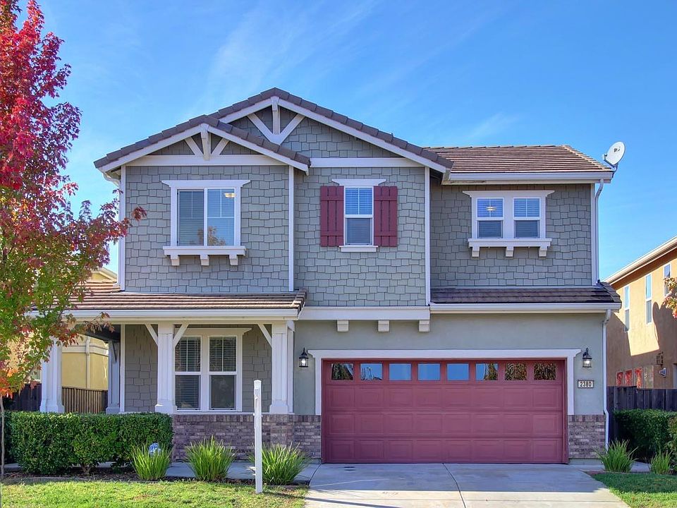 1st image of 2380 Kinsella Way
