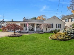 6 Nehring Ave, Babylon, NY 11702